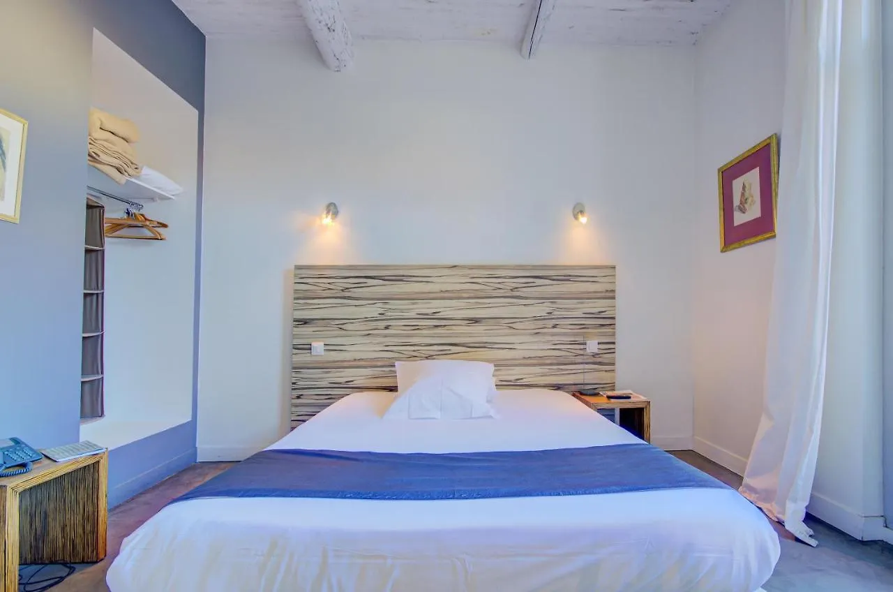 ***  Hotel En Ville Aix-en-Provence France